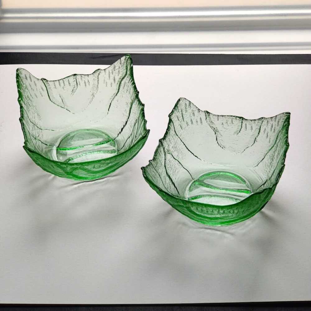 Vintage | Viking Glass | 💚 Spiked Leaf Salad Bowls